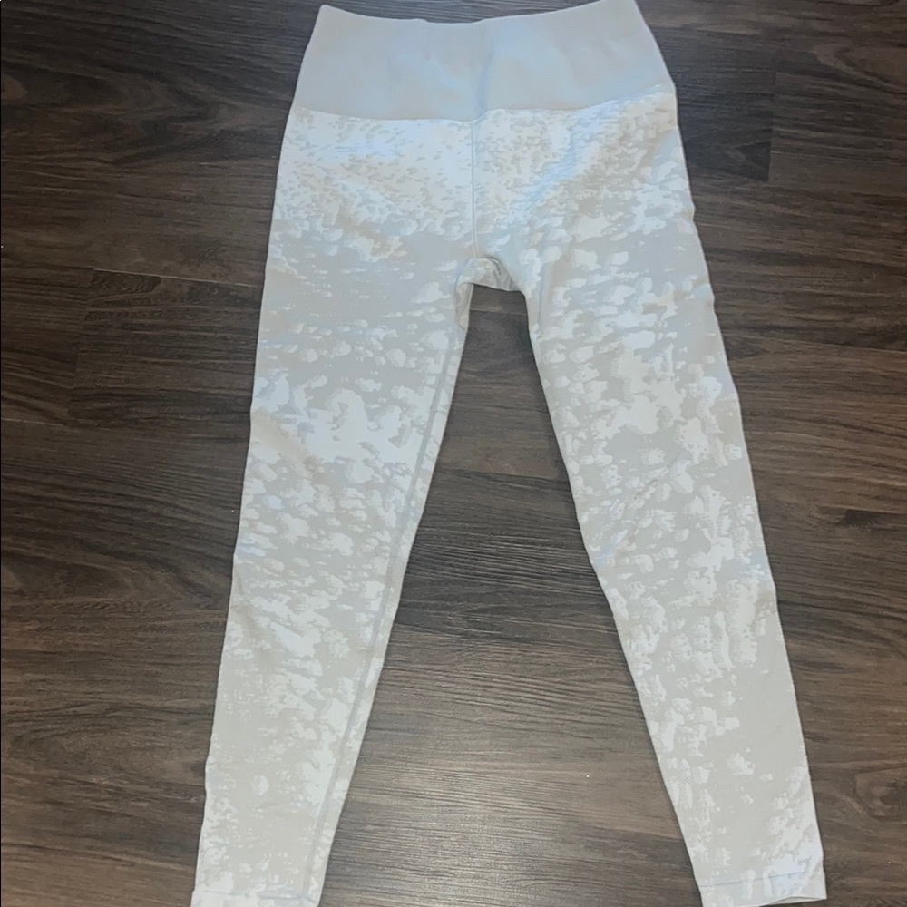 Fabletics Grey and White Patterned Leggings